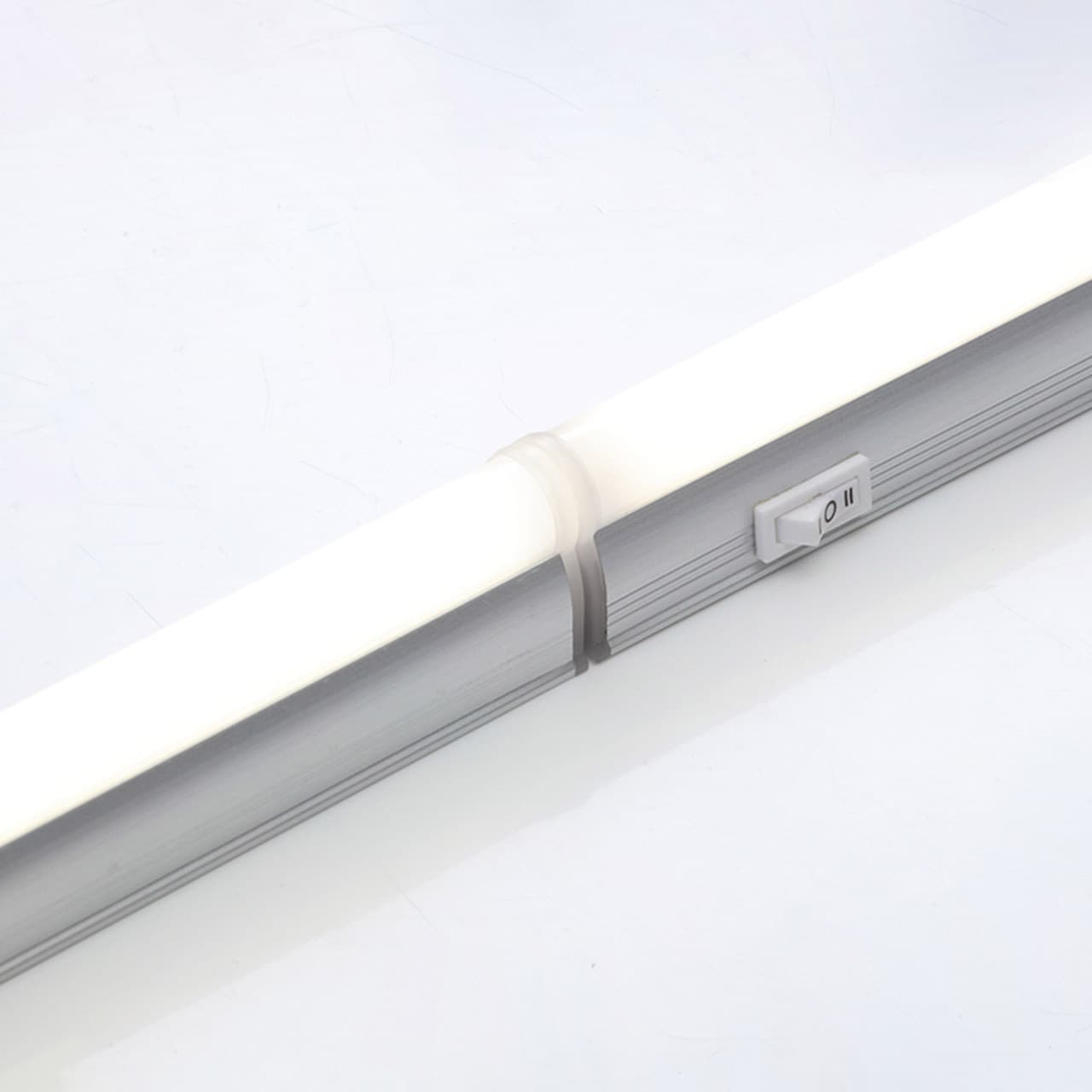Astrid LedLamp PLC
