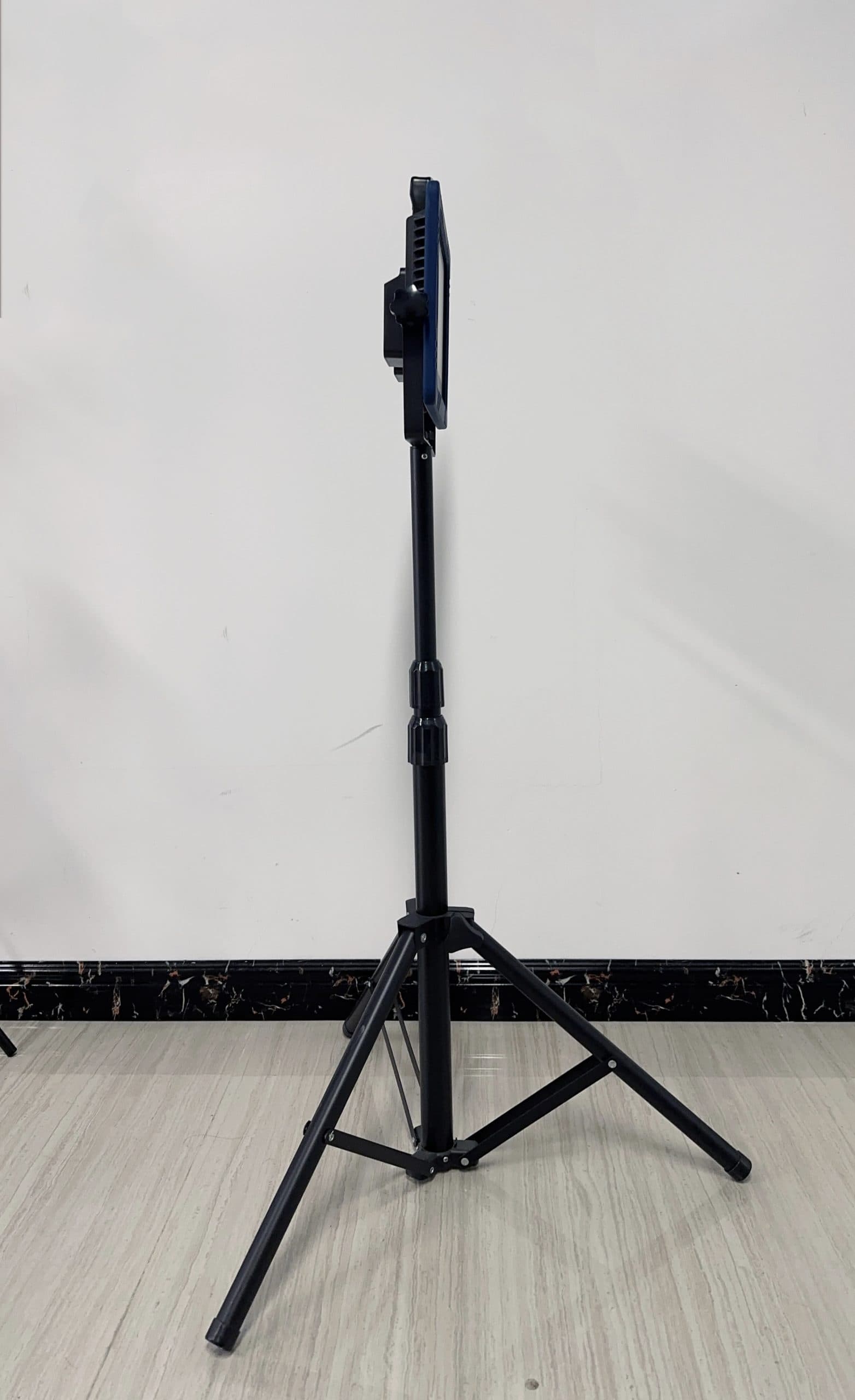 Tripod-2M-BK